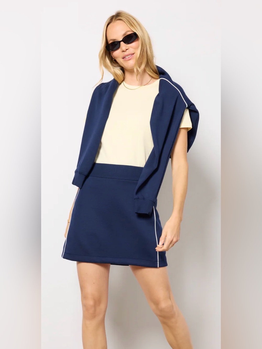 Spanx Air Pique Skort with Contrast Piping- Navy and White- Medium NWT